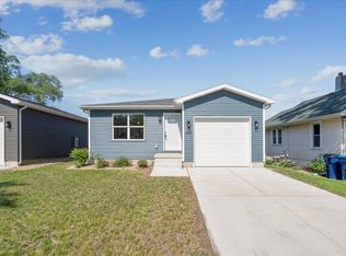 608 Wallgate Ave, Waterloo, IA 50701