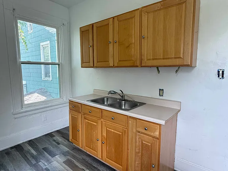 1732 Kinney Ave #3 — Photo 6