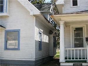 2nd image of 3328 N Detroit Ave