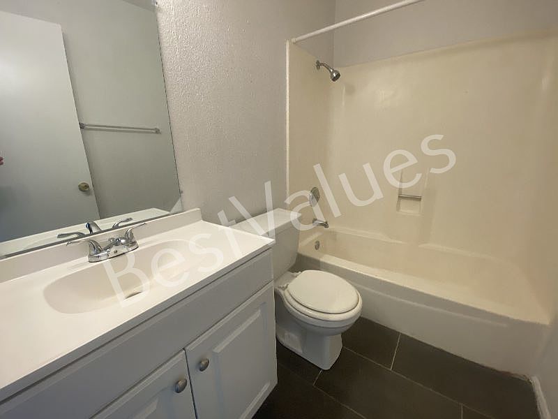 High Hollows Condominiums Apartment Rentals Aurora, CO Zillow