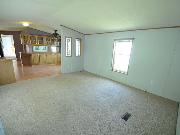 2nd image of 7 Swan Dr