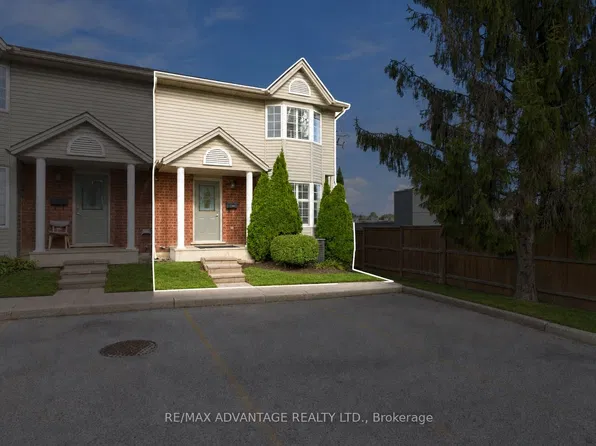 122 Sherwood Forest Sq #7, London, ON N6G 5G8