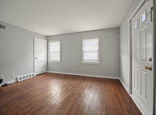76 Manila Pl, Bridgeport, CT 06610