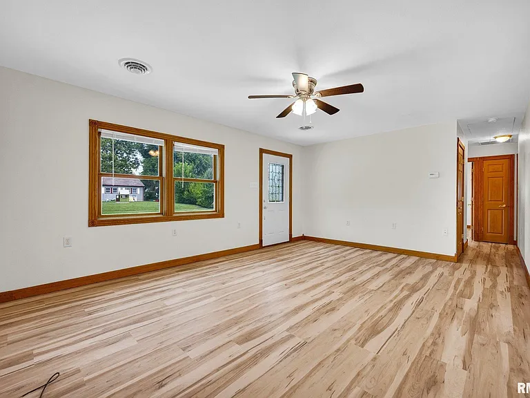 108 Radisson Rd — Photo 4