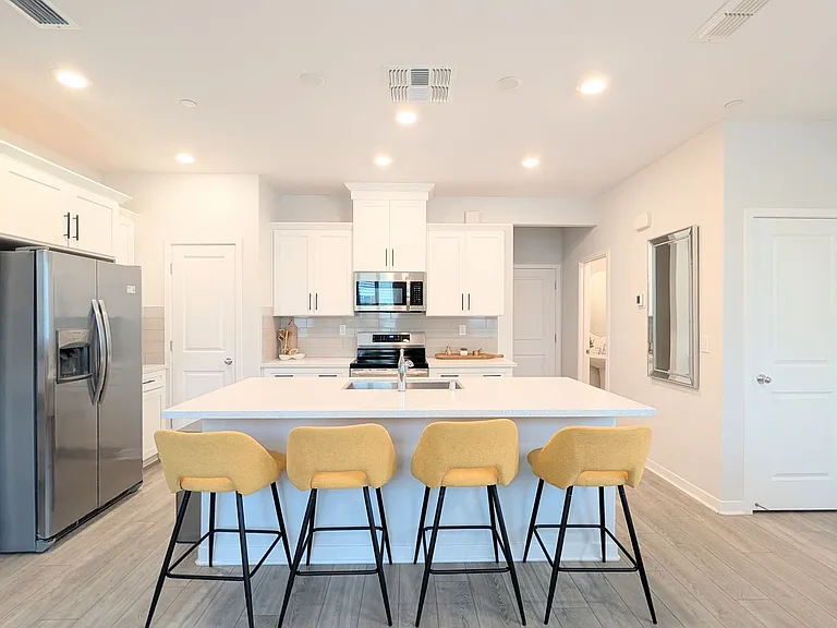 5301 E Commerce Way #67104 — Photo 4
