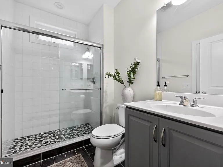 1036 Matthew Way — Photo 18