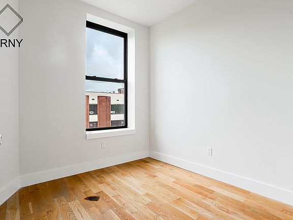 5th image of 410 Gates Ave #4R