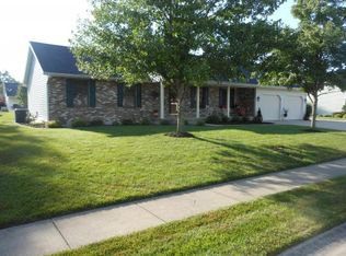 2102 Magnolia St, Effingham, IL 62401