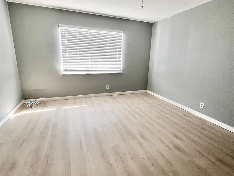 3550 NW 8th Ave #612 — Photo 6