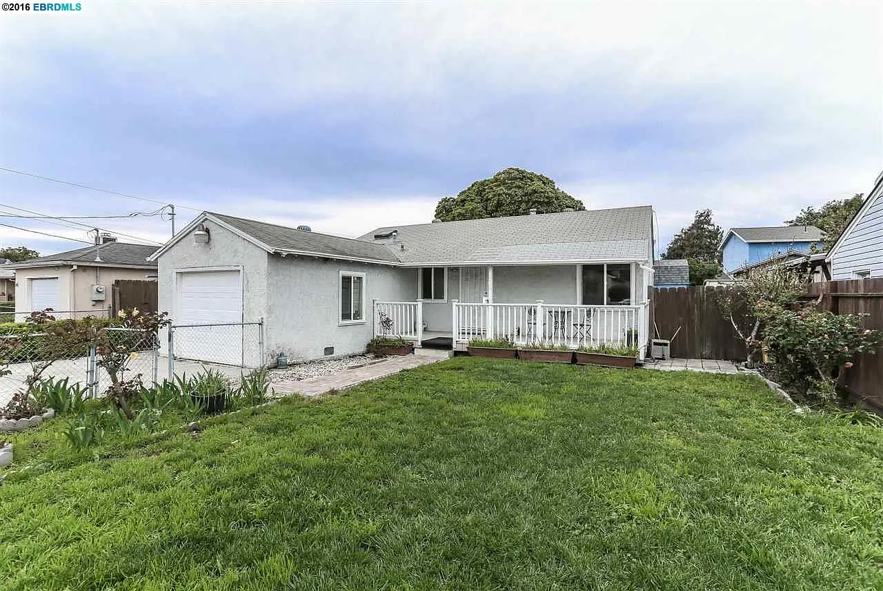 2669 Mac Arthur Ave photo 1