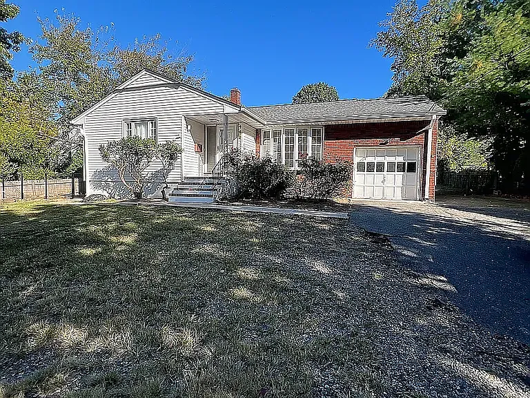 168 County Rd — Photo 1
