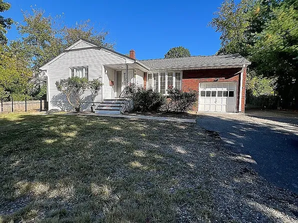 168 County Rd, Cresskill, NJ 07626
