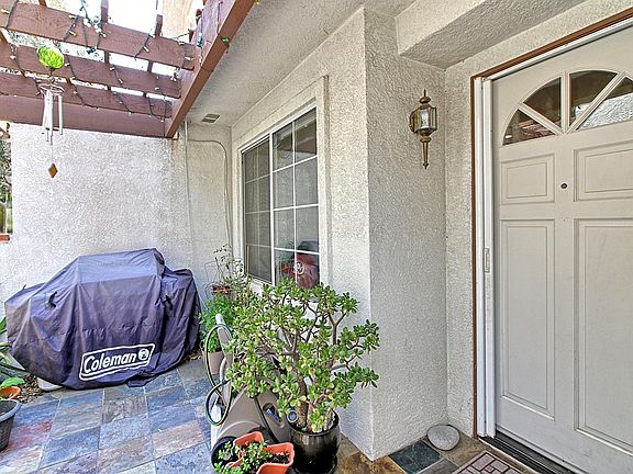 5th image of 270 Camino Cortina
