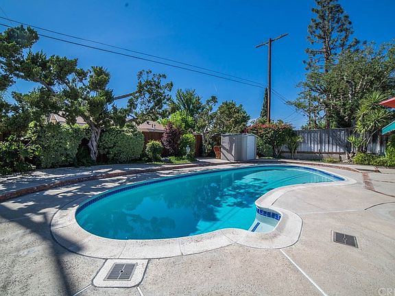 2nd image of 9163 Sophia Ave