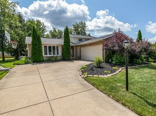 20271 Glenwood Ln, Strongsville, OH