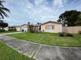 10725 SW 173rd Ter, Miami, FL 33157