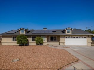 17676 Live Oak St, Hesperia, CA 92345