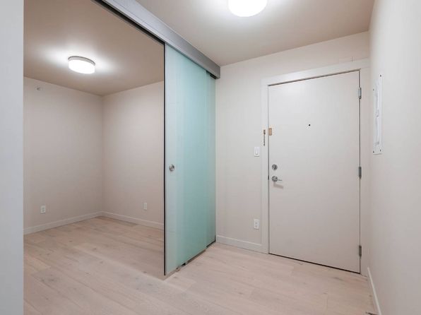 2 bedroom rental in Vancouver — photo 19