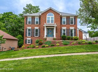 8317 Lacevine Rd, Louisville, KY 40220