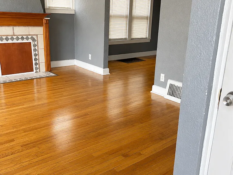 11700 Forrer St — Photo 3