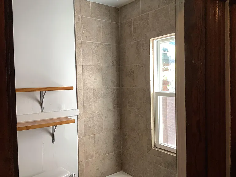 49 Clark Pl #UPSTAIRS — Photo 20
