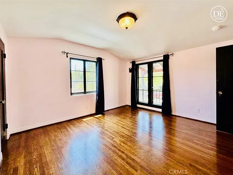 580 S Berkeley Ave — Photo 16