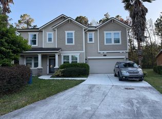 16 Hunters Hollow Ct, Jacksonville, FL 32218