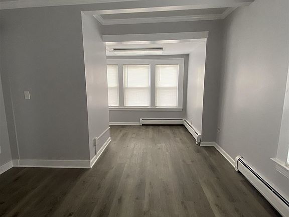 3rd image of 175 Kimberly Ave