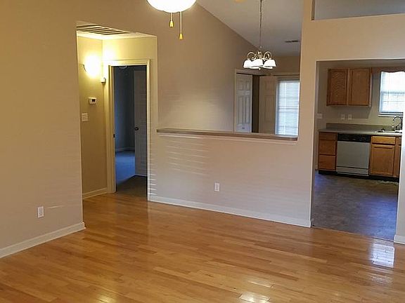 4th image of 1825 Tillery Square Ln
