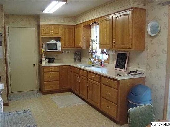 Home for Sale in Quincy, IL $123,900