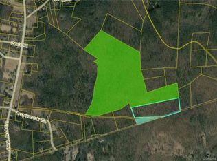 82 Aspinock Rd, Putnam, CT 06260