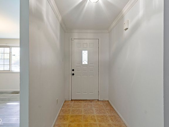 5th image of 1716 Minturn Ln