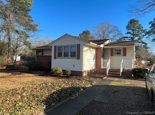 1489 Laurens Rd, Gloucester Point, VA 23062