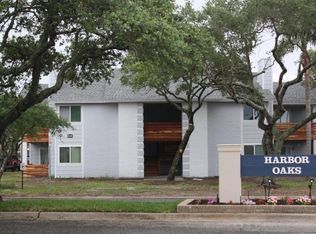1807 Harbor Dr APT D, Rockport, TX 78382