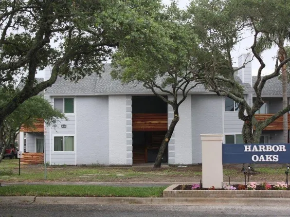 1807 Harbor Dr APT D, Rockport, TX 78382