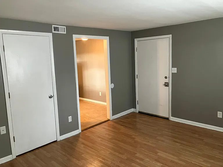 720 Ferdinand Ave SW #21 — Photo 4