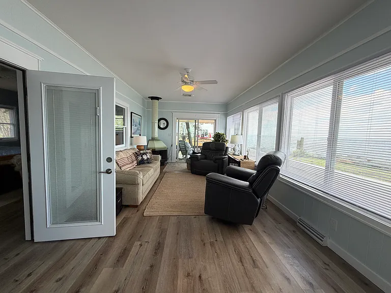 6598 Long Beach Dr — Photo 8
