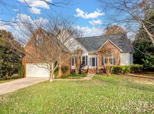 1823 Southridge Dr, Belmont, NC 28012