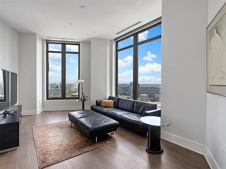 3376 Peachtree Rd #44B — Photo 22
