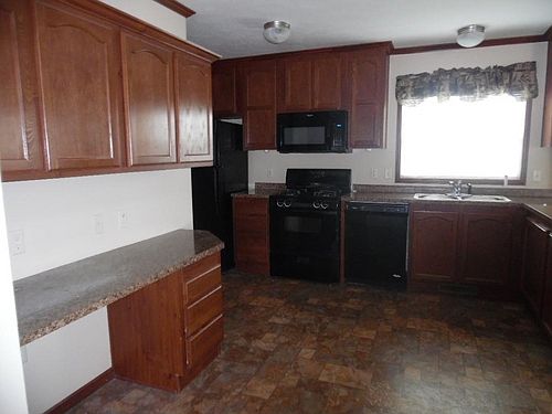 4th image of 28778 Glenwood