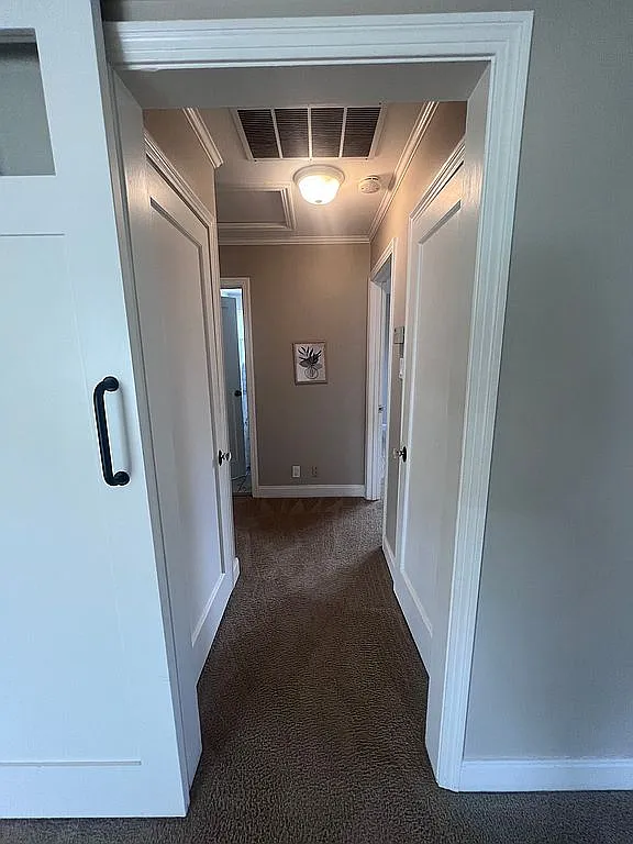 1611 Francis Ave photo 1
