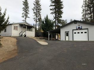 60 Pioneer Ln, Weaverville, CA 96093