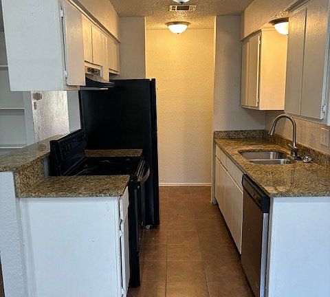 3rd image of 5100 Herrick Ct APT A