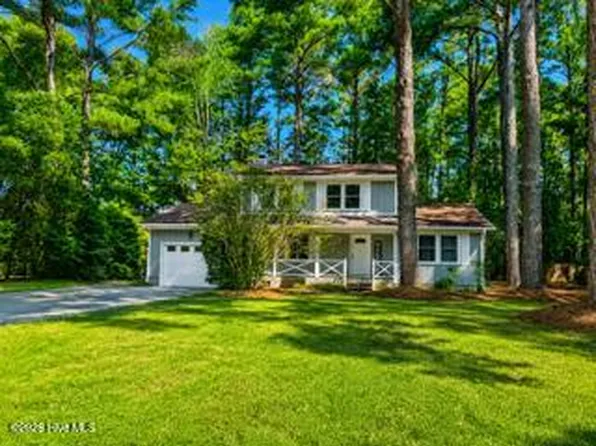 213 Staffordshire Road, Greenville, NC 27834