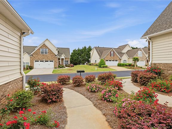 5th image of 125 Shipyard Cir