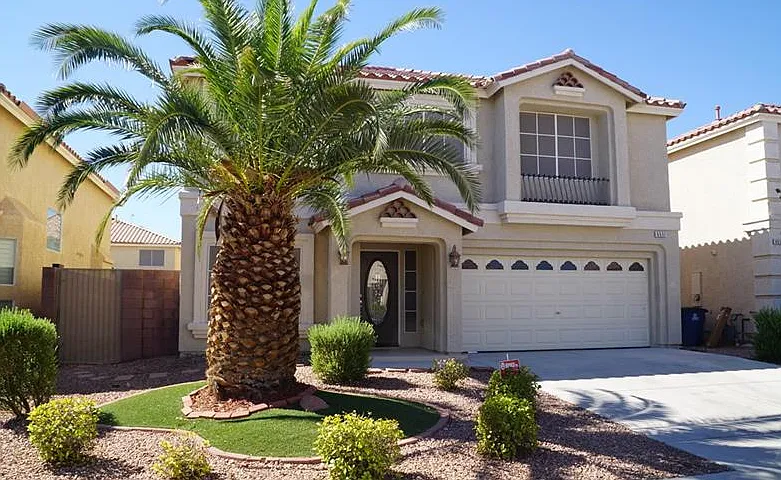 5 bed, 2742 sqft, $2,750 — Photo 1