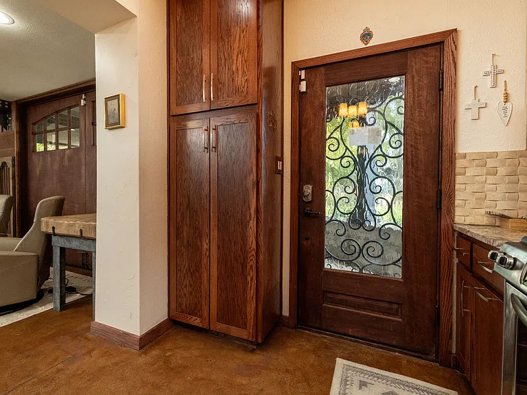 508 W Louisiana St — Photo 17