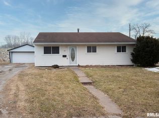 632 6th Ave E, Milan, IL 61264