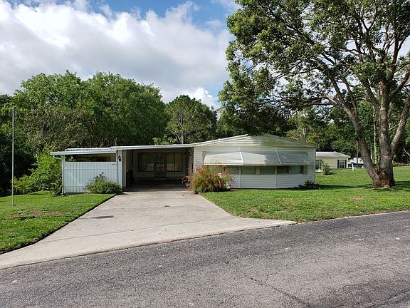 2nd image of 6312 Lakewood Dr Unit B