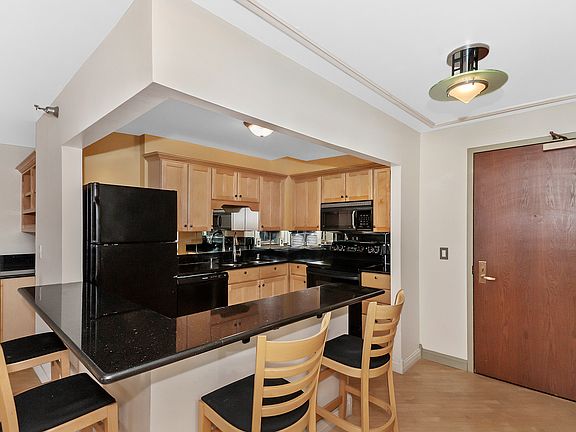5th image of 401 E Ontario St APT 2303